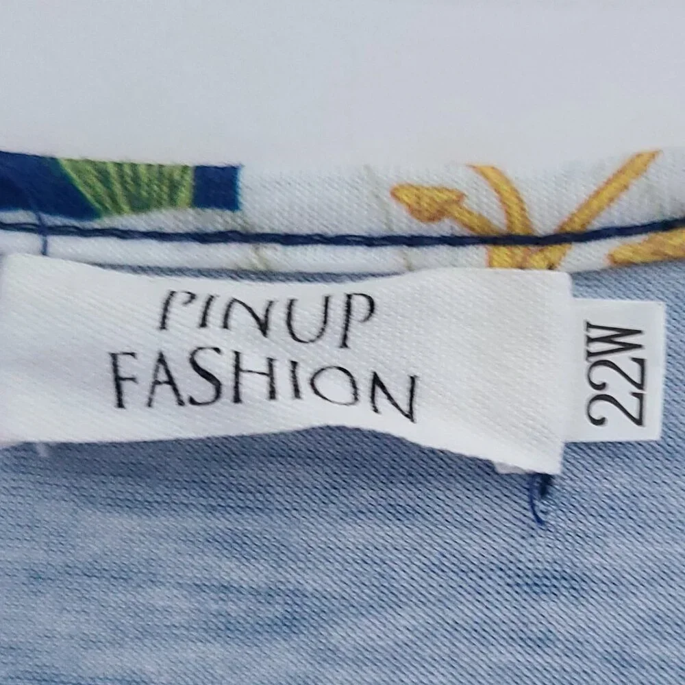 PINUP FASHION FLORAL V-NECK DRESS | BLUE & WHITE | SHORT SLEEVE | SZ 22W - Picture 3 of 14